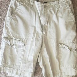 Mens 35 Waist GAP cargo Shorts