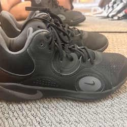 Men’s https://offerup.com/redirect/?o=Rmx5LkJ5 Mid 2 'Black Dark Grey' Nike Basketball Shoes