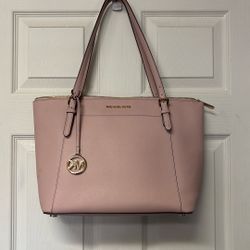 Michael Kors tote 