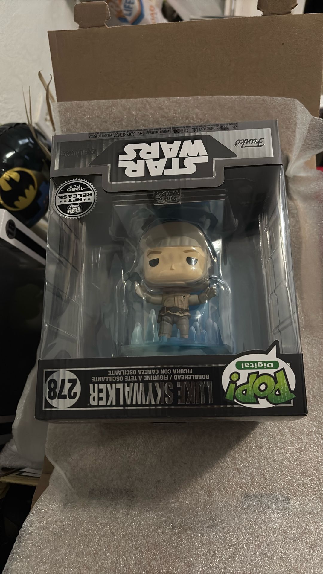 Funko Pop! Deluxe: Star Wars - Luke Skywalker (Digital Pop! Release) - Funko...