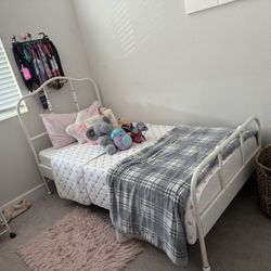 Bed Frame & Mattress 