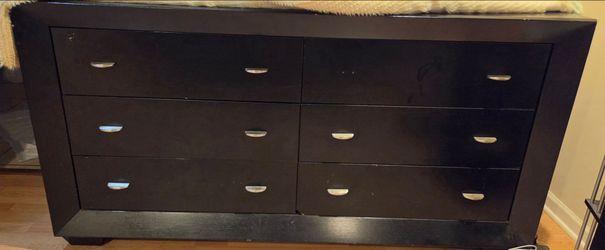 Dresser & Night Stands
