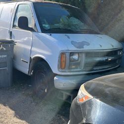 1999 Chevy Express 2500 