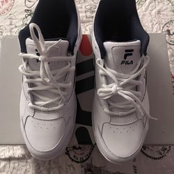 Men’s Fila Tri Runner Tennis Shoes Size 9.5