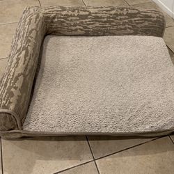 X-Large- Dog Bed / Two  Side Pillows  40L X 35W