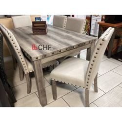 Beautiful 7 Piece Dining Table Set  - Limited Time Offer 