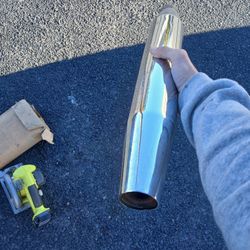 Harley Exhaust Pipes 2 Of Them