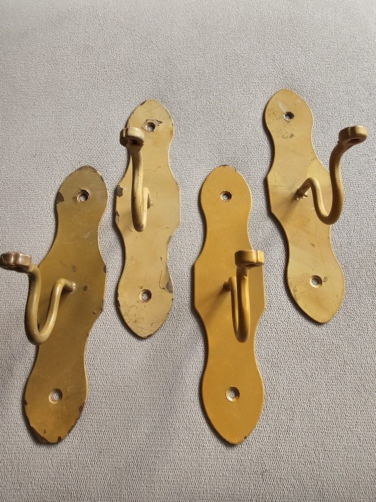$5.00 - Vertical Metal Hook Hardware, Set Of 4! Easily Paintable Any Color! 8" x 2" - Sold As Set!