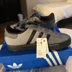 Adidas Campus Size 8 1/2 Men
