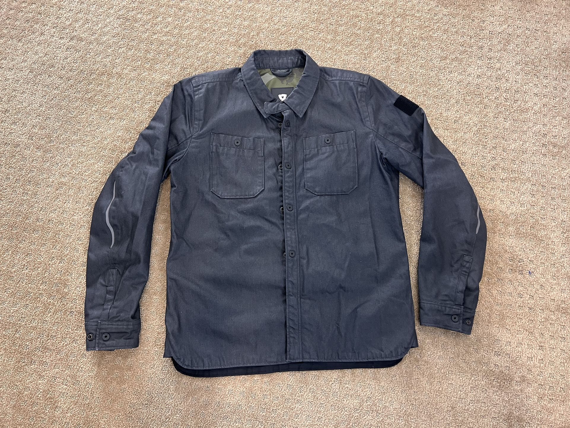The Rev’it Tracer 2 men’s Black Riding Gear, ATV Motorcycle Gear Safety Over-shortly size XL, Riding Gear,