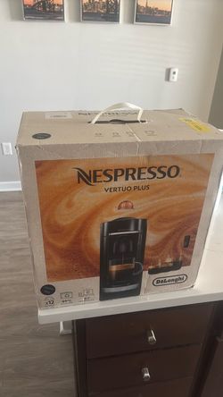 Brand new Nespresso Vertuo Plus Coffee Maker by De'Longhi