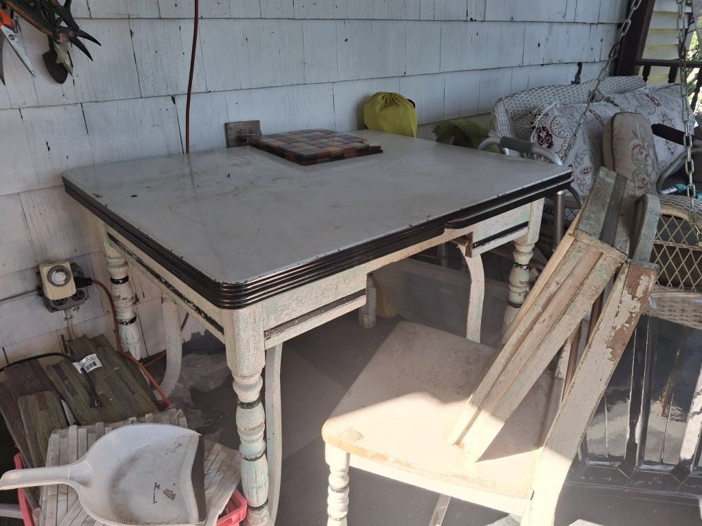 Free 60's/70's Table 