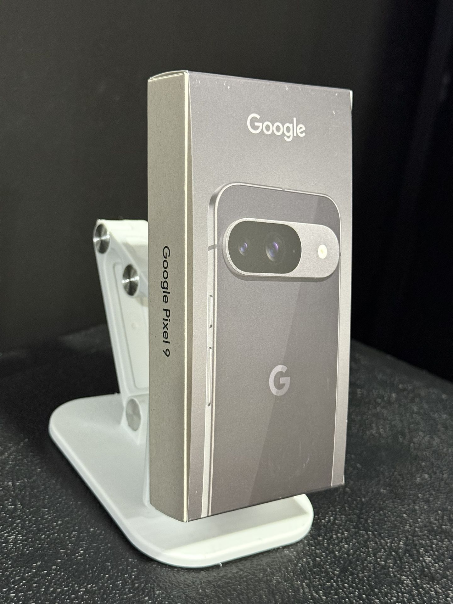 Google - Pixel 9 128GB (Unlocked) - Obsidian Brand New Sealed