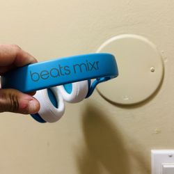 Beats Mixr 