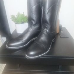 Justin Cowboy Boots Stlye 3133