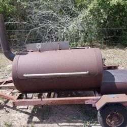 BBQ PIT w/ FIREBOX