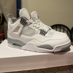 AJ 4 White Oreo Retro Men Size 9 , 10
