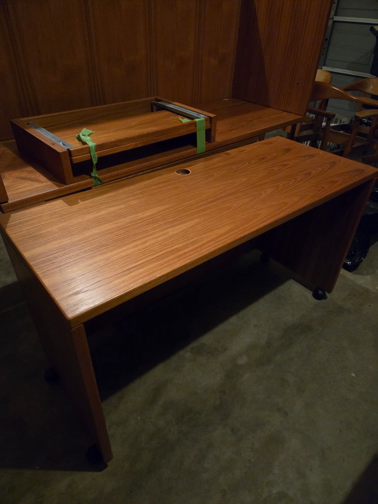 Desk On Wheels