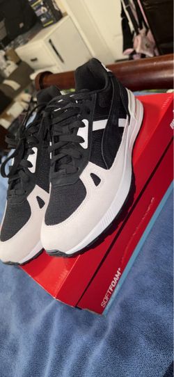 Puma Black and White Sneakers 10.5