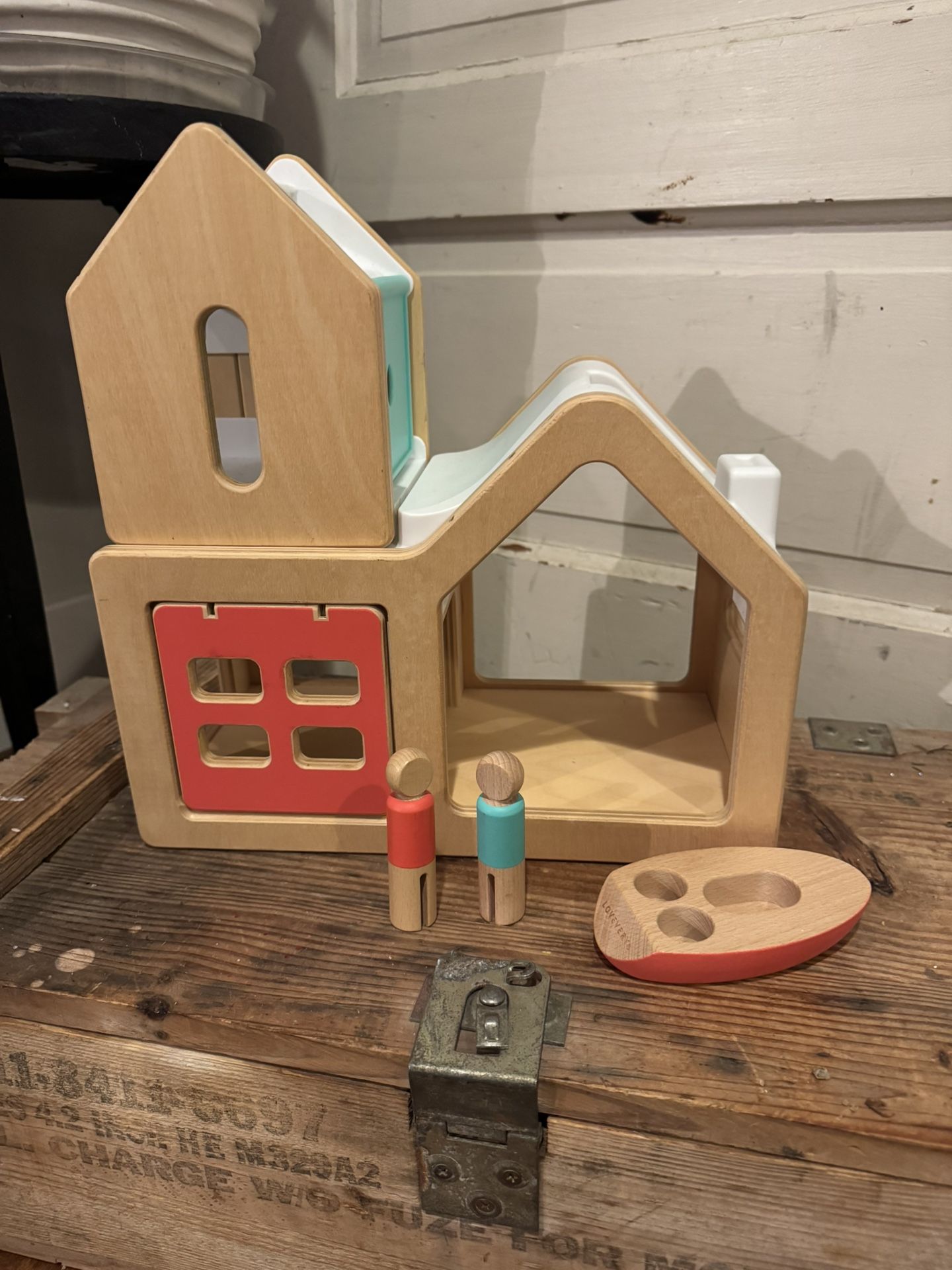 Lovevery House Boat And People Set. NO KEY and NO SLIDE.