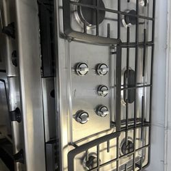 Whirlpool Gas Cooktop 36”