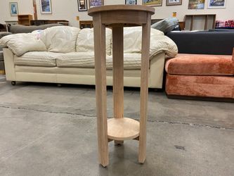 Farmhouse Light Wood 2 Tier Plant Stand