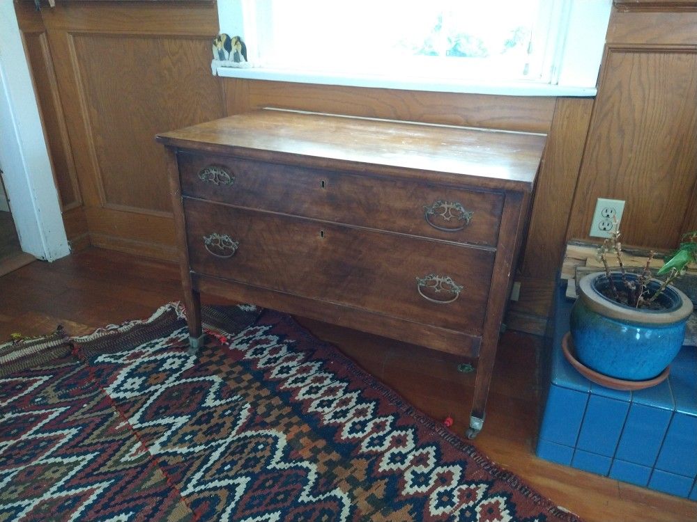 Oak Dresser, 2 Drawers