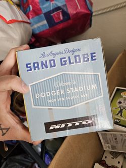 Dodgers Sand Globe