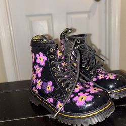 Toddler Dr Martens 