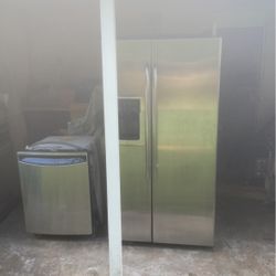 Refrigerator And Dishwasher 
