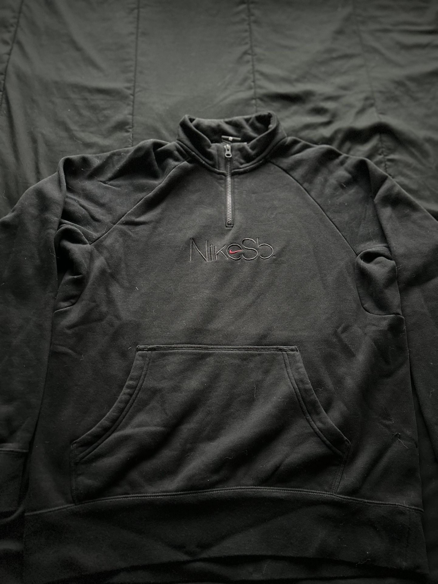 Vintage Nike SB 1/4-Zip Hoodie – Black (Size L) | Great Condition
