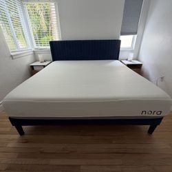 King Size Bed With Headboard And Mattress 