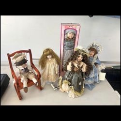 Antique dolls 