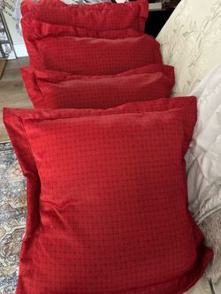 Jumbo pillows removable shams