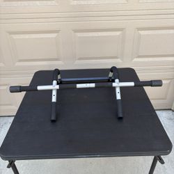 Pull Up Bar