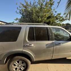 Truck, Ford Explorer 2007 Color Grey