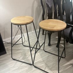 Set Of 2 Barstools