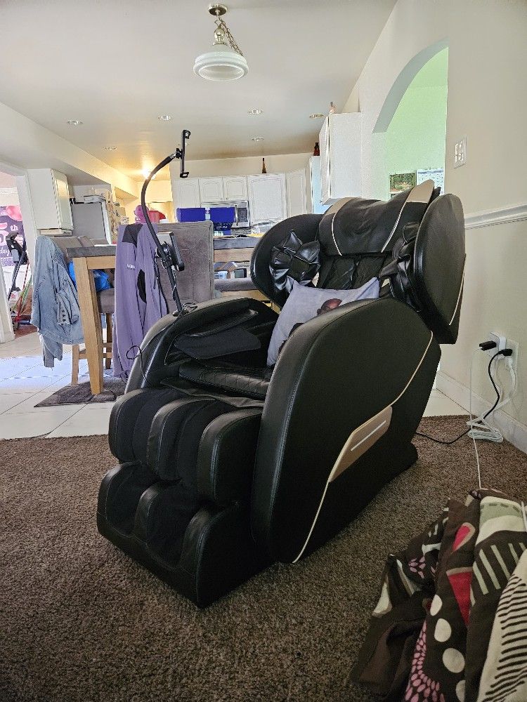 Full Body Massage Chair In The Box Never Opened
