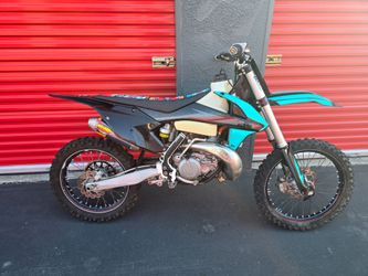 Trade dirtbike  250 2 stroke ktm