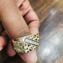 10kt Gold W Diamonds Nugget Ring