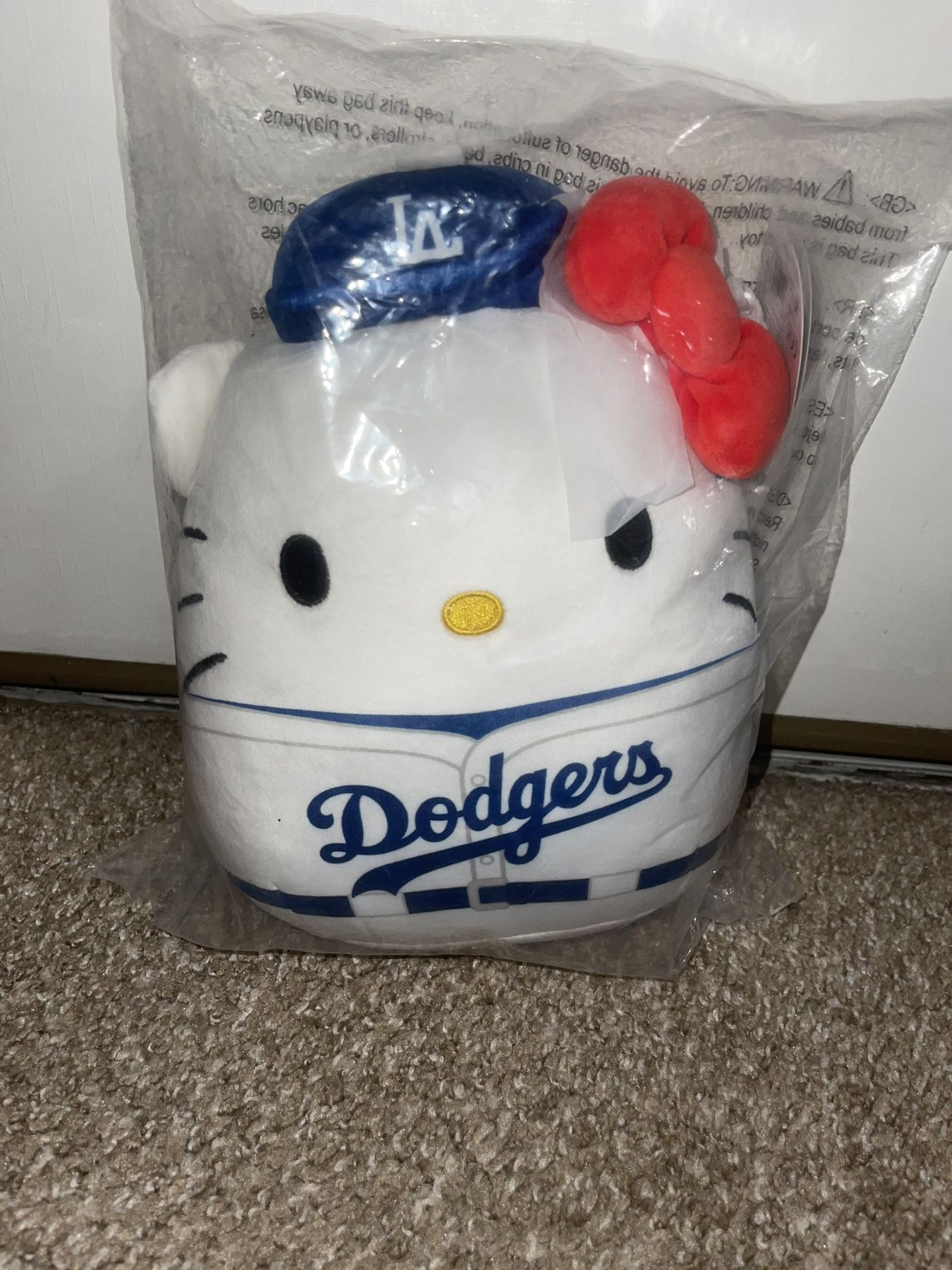 Hello Kitty Dodgers Squishmallow