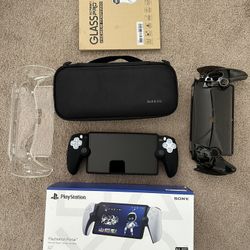 PlayStation Portal + Accessories 