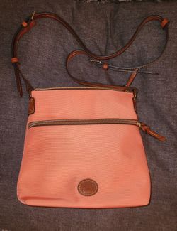 Dooney & Bourke purse