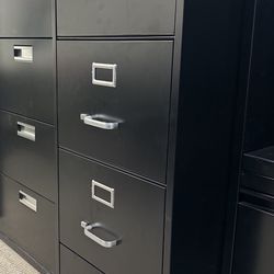 4 Drawer File Cabinet 