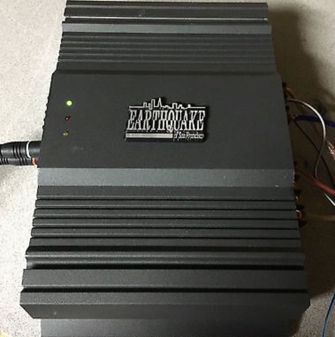 Earthquake 2 Channel amplifier Voice/bass