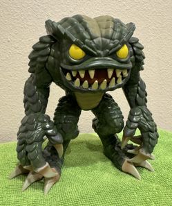 Resident Evil “Hunter” Funko 6” / NO BOX