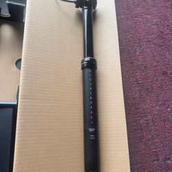 Dropper post