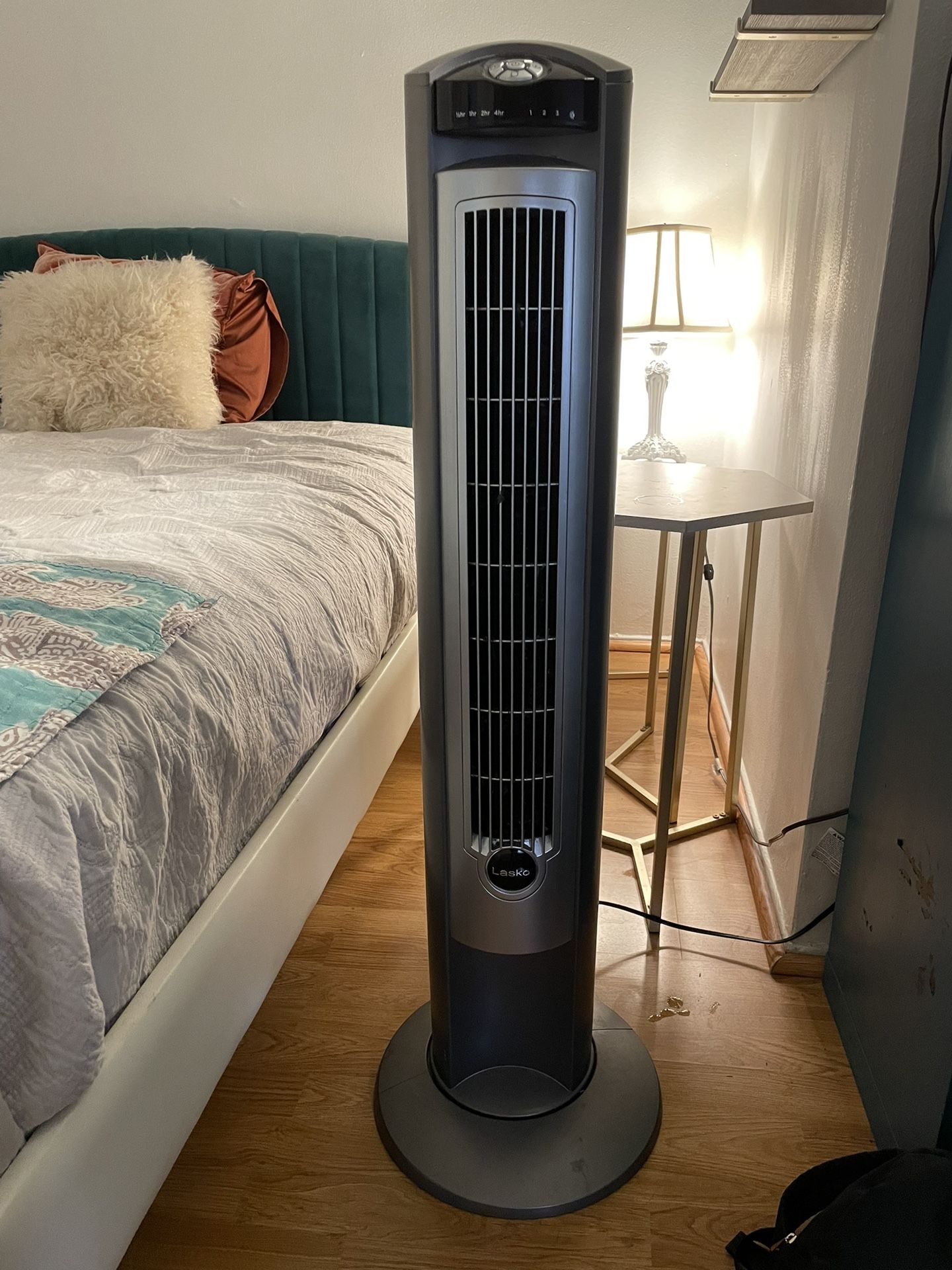 Lasko Tower Fan + Remote Control for Sale in West Los Angeles, CA OfferUp