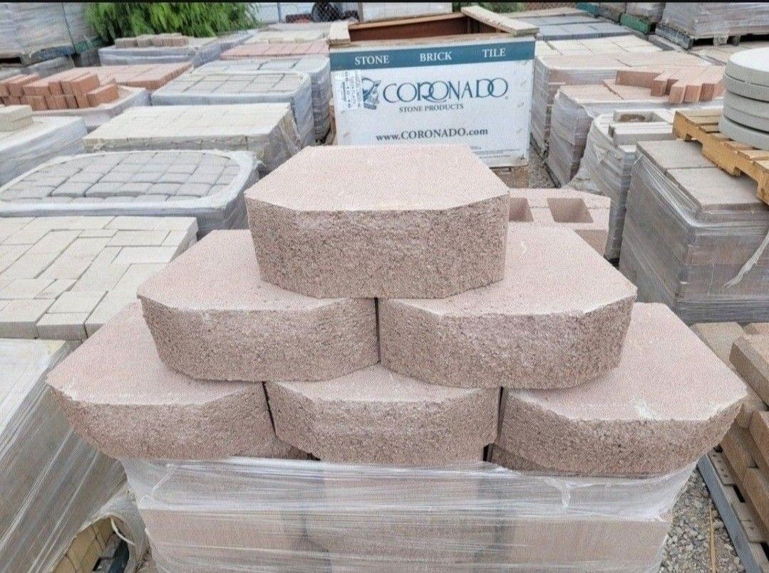 6X16 RETAINING BLOCK TAN 240 PER PALLET (54 PCS) for Sale in Riverside
