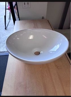 Moving sale !! New 16" × 13" Oval White Ceramic Vessel Sink - Modern Egg Shape Above Counter Bathroom Vanity Bowl